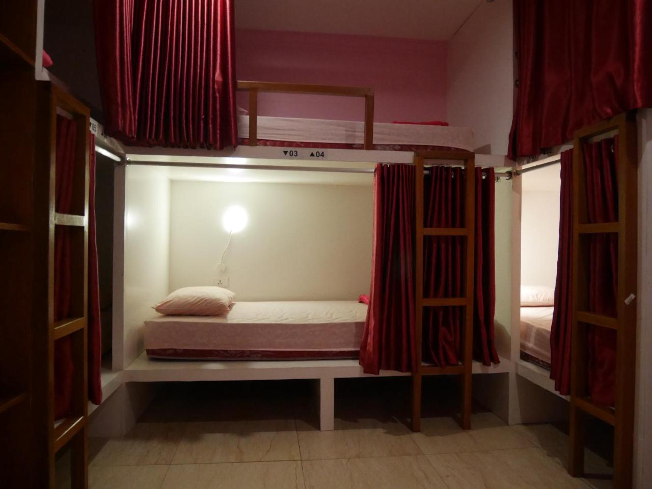 Sleepy Raccoon Hostel Jakarta Eksteriør bilde